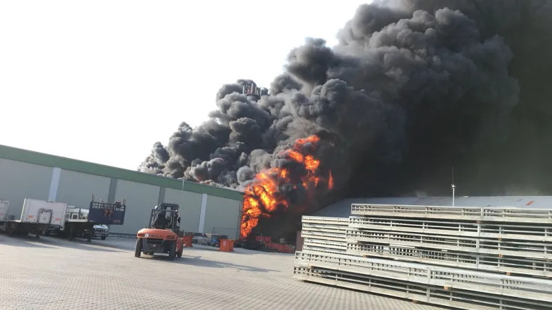 Požár mrazíren v Mochově