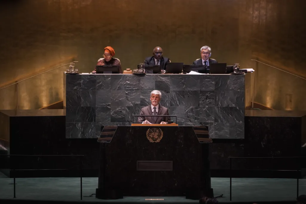 Na 78. Valném shromáždění OSN v New Yorku hovořil prezident Pavel například o cílech udržitelného rozvoje