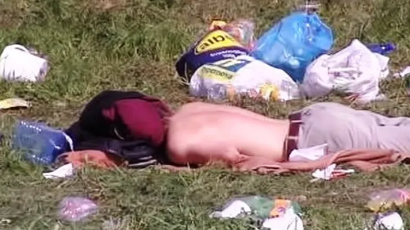 Znavený návštěvník tanečního festivalu