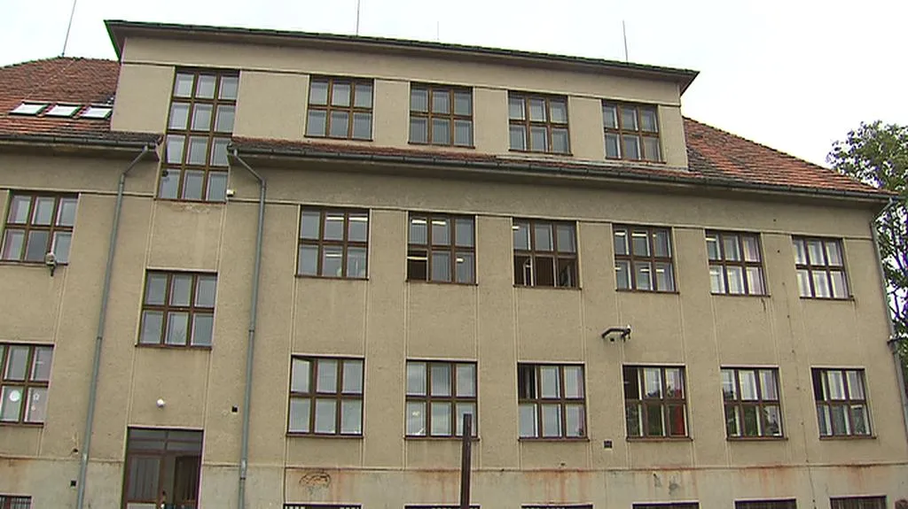 Škola v obci Pyšely
