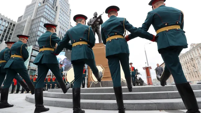 Slavnostní odhalení sochy v Moskvě