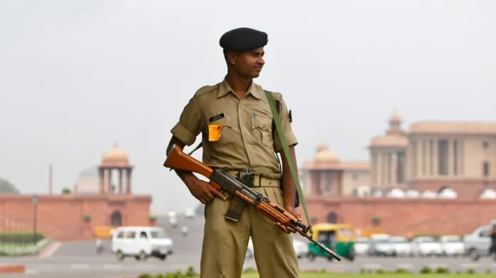 Vojenská hlídka v Indii