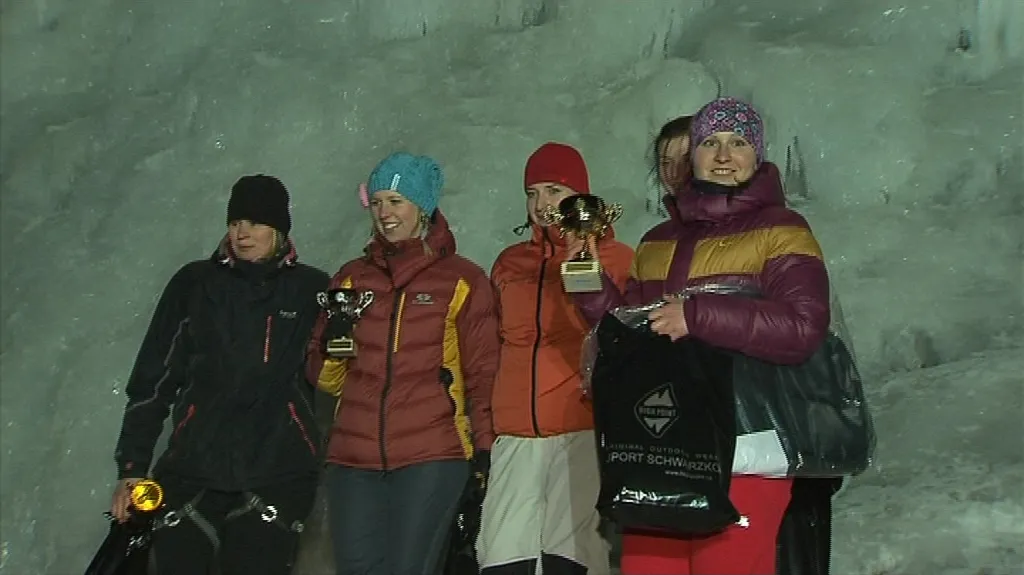 Martina Náhliková se mezi ženami postarala o překvapení