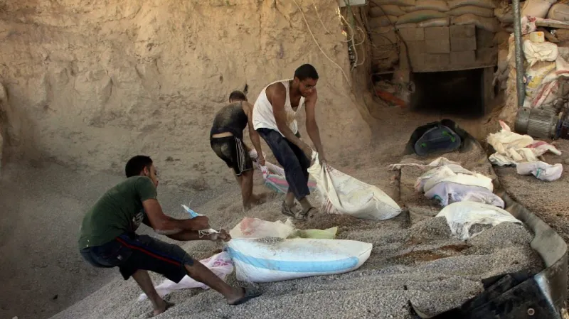 Pašerácký tunel mezi Gazou a Egyptem u Rafahu