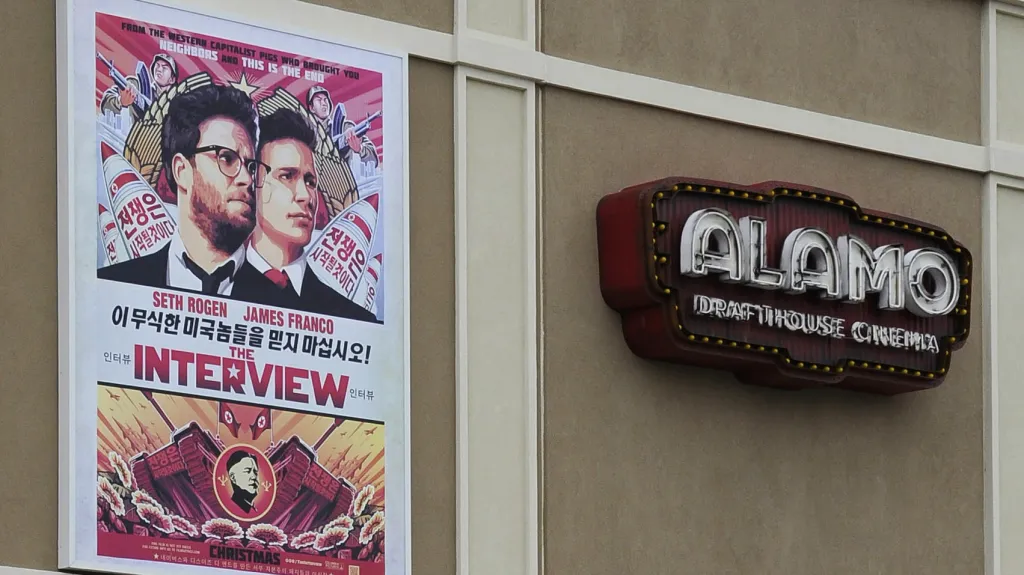 Menší americká kina promítnou The Interview