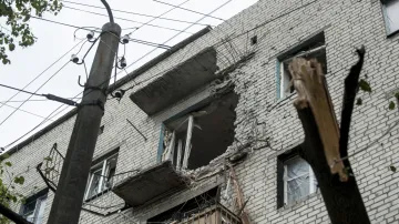 Poničený dům po bojích ve Slavjansku