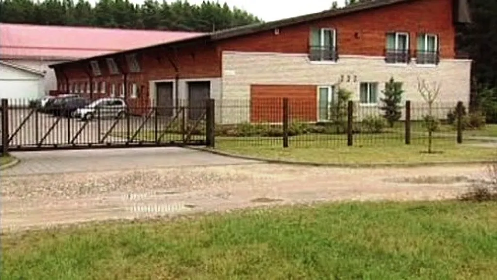 Vojenské letiště v Szymanech