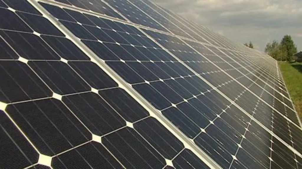 Solární elektrárna