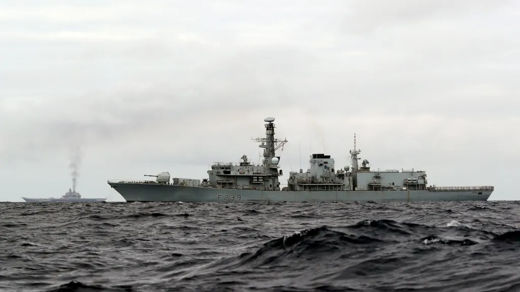 Britská válečná fregata HMS Richmond