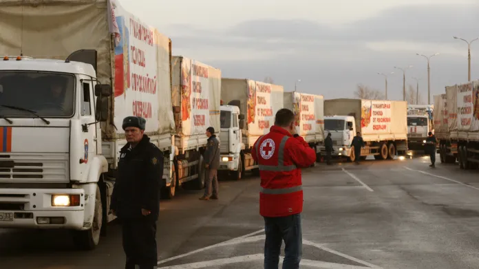 Ruský humanitární konvoj na ukrajinských hranicích