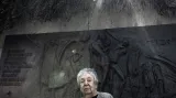 Jednou z osobností desátého ročníku festivalu Mene Tekel proti totalitě, zlu a násilí se stala malířka Helga Hošková-Weissová. Před 75 lety se dostavila s rodiči na toto sběrné místo před Rádiopalácem (dnešní Parkhotel), a po časném ranním přesunu na bubenské nádraží odjela jako dvanáctiletá holka židovským transportem do Terezína.