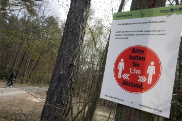 V Německu otevře část obchodů, od května postupně i školy. Restaurace zůstanou zavřené