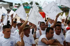 Kolumbijská FARC ve svých prvních volbách propadla. Zvítězili odpůrci mírové dohody