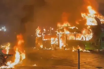 Irsko se potýká s následky protestů, které vyvolal útok v dublinské škole