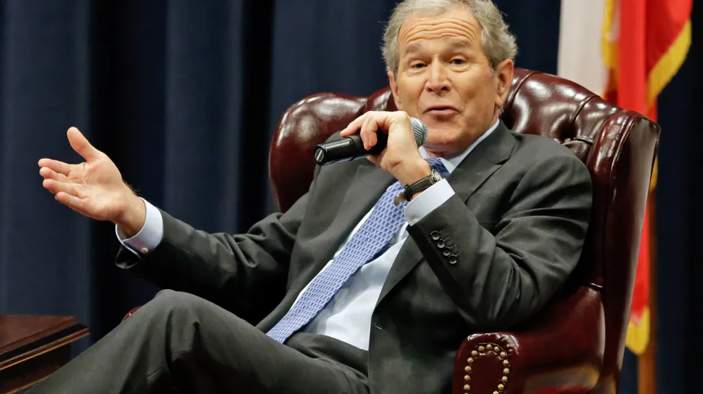 George W. Bush při diskusi o své knize "41: A Portrait of My Father"