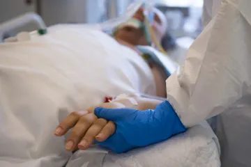 Po 21. březnu by se mohlo zrušit omezení pohybu, o masivní rozvolňování ale nepůjde, uvedl Blatný