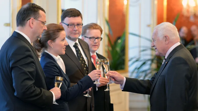 Klaus jmenuje nové ministry