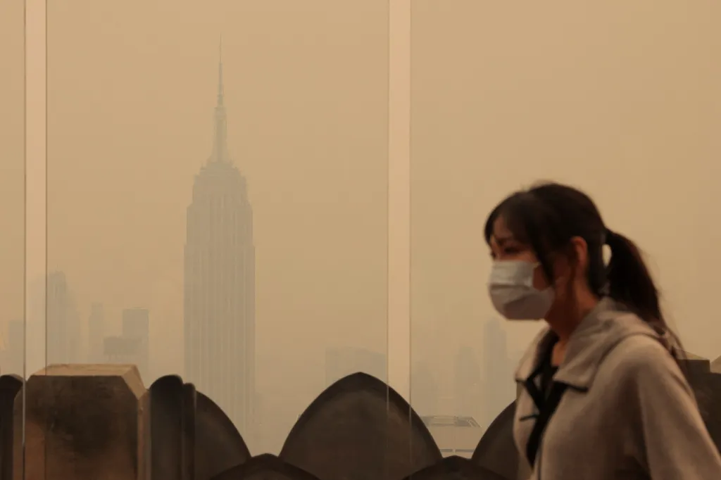 Ve čtvrtek byl New York dokonce městem s nejvíc znečištěným ovzduším na světě