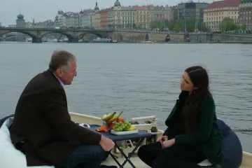 Premiéry jsme losovali a pak si je vyměňovali, prozrazuje autorka Expremiérů Apolena Rychlíková