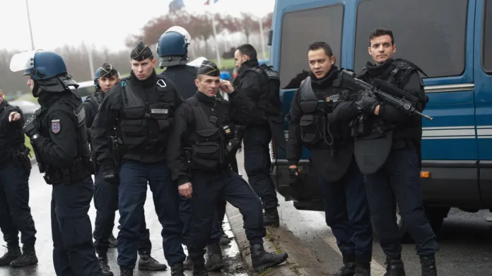 Policejní zásah ve městě Dammartin-en-Goele