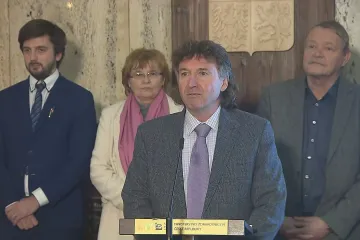 Lékaři trvají na prosinci bez přesčasů. Kubek mluví o omezení zdravotní péče