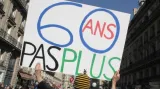 Francouzi protestují proti reformě penzí