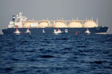 Nizozemský LNG terminál začne fungovat nejspíš v polovině září. Zajistí třetinu české spotřeby