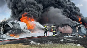 Hasiči likvidují požár v Hustopečích nad Bečvou