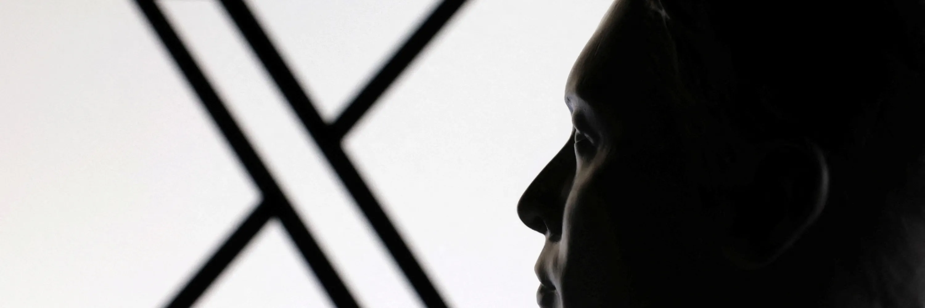 I drobný zásah do algoritmu sítě X výrazně ovlivňuje pohled na svět