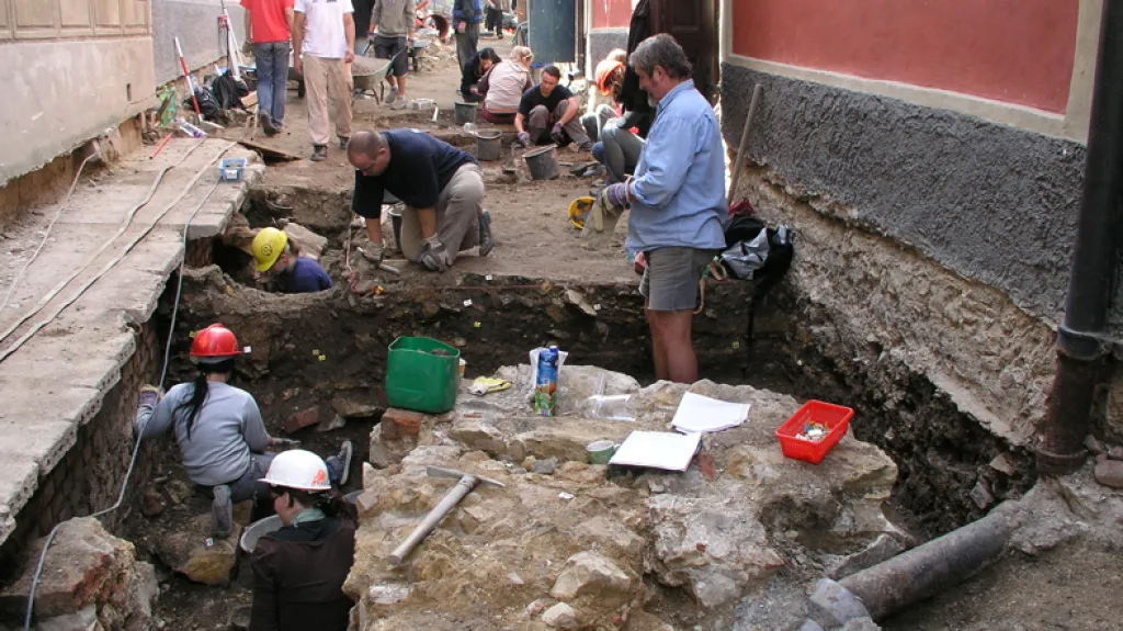 Archeologický výzkum ve Zlaté uličce