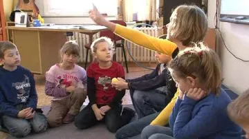 Na ZŠ JUDr. Josefa Mareše učitelky s dětmi probírají, jak se chovat, když se objeví někdo \"zlý\"