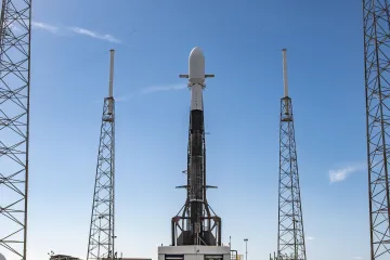 Raketa Falcon vynesla do kosmu českou družici VZLUSat-2