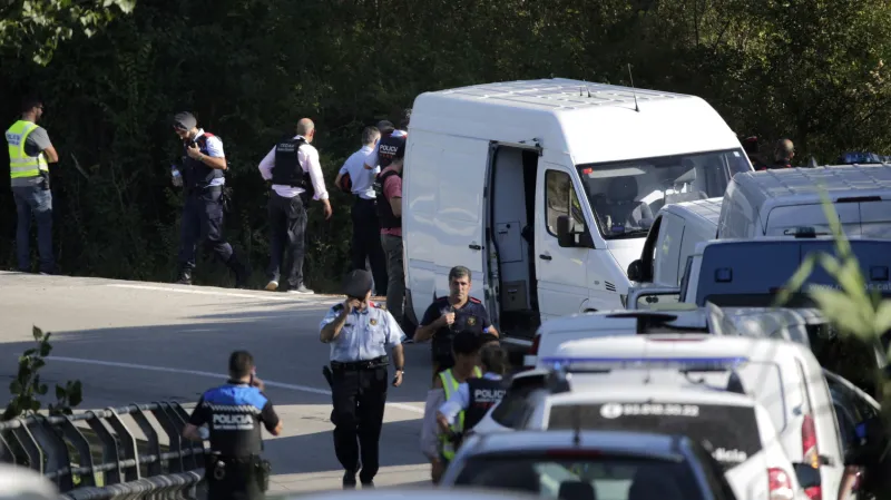 Policejní zátah u Subirats
