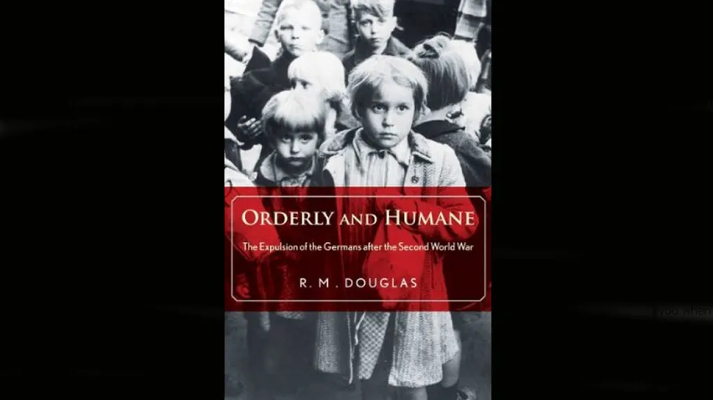Kniha R. M. Douglase o odsunu Němců