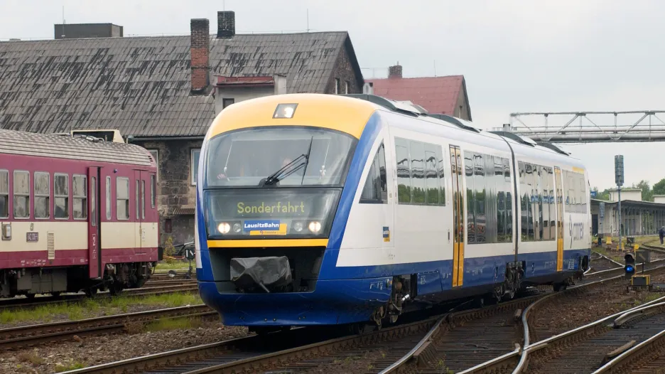 Alternativní dopravci v soutěžích na neelektrizovaných tratích opakovaně nabízeli jednotky Siemens Desiro. Connex s nimi podnikl i několik prezentačních jízd