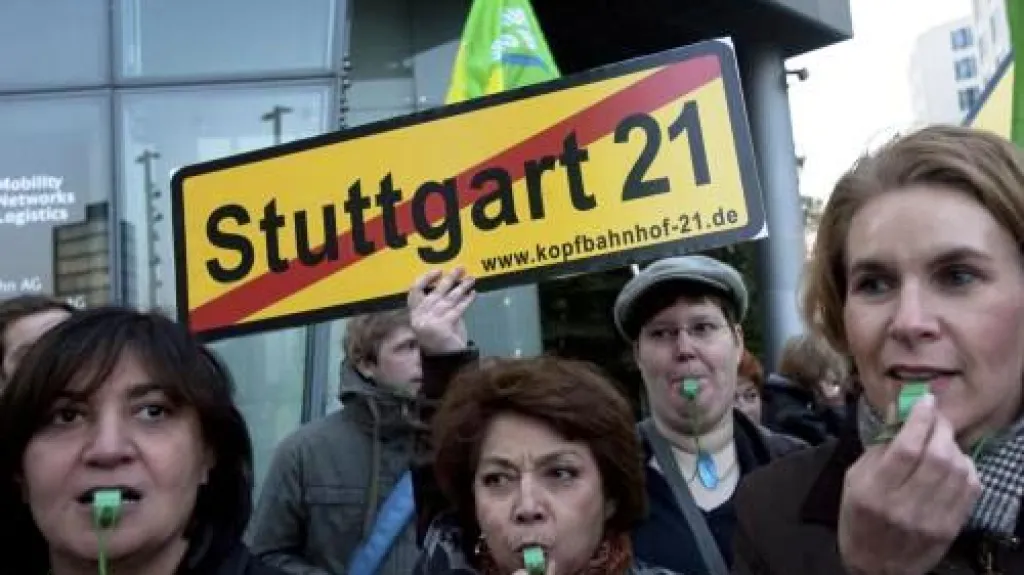 Protesty proti kácení parku ve Stuttgartu