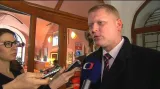Rozhovor Pavla Bělobrádka s novináři při příchodu k Miloši Zemanovi