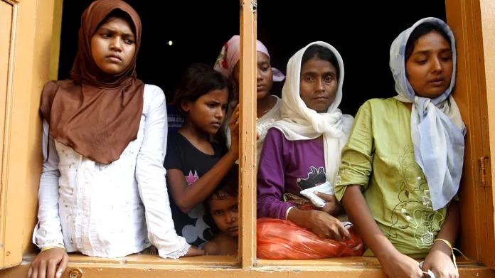 Rohingové zachránění o víkendu indonéskými úřady