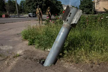Rusové ostřelují poslední most v Severodoněcku a chtějí město odstřihnout, uvádějí tamní úřady