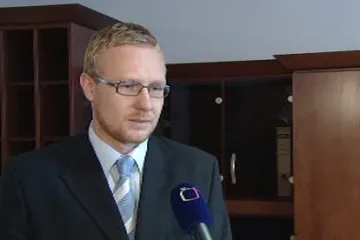 Žalobce kritizoval Čunkovu kauzu, končí ve funkci