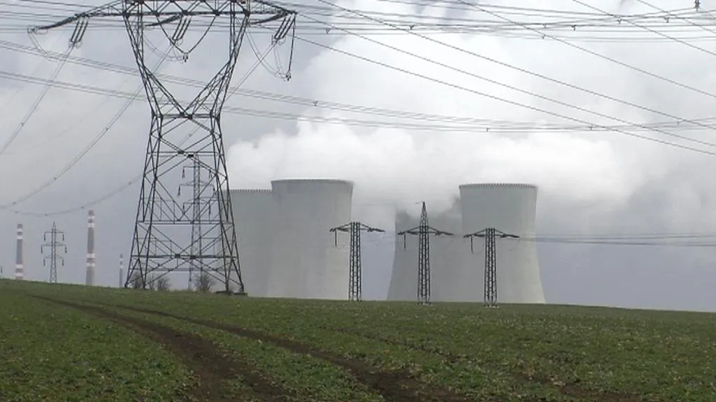 Chladící věže elektrárny