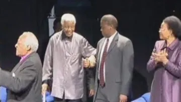 Nelson Mandela při oficiálních návštěvách