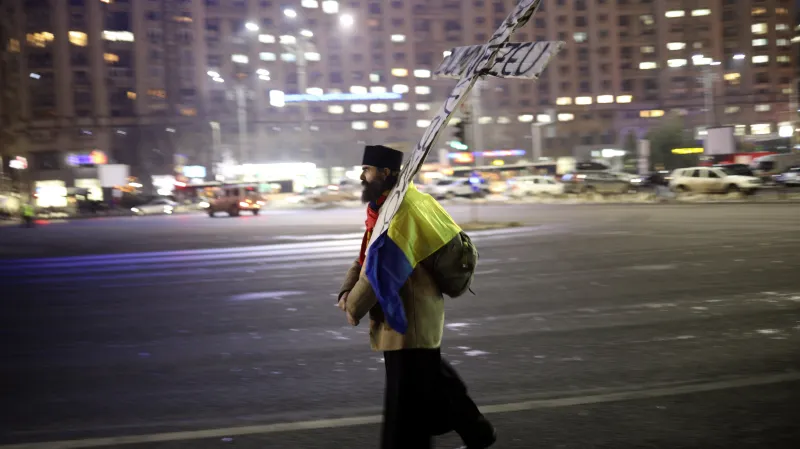 Masové protesty v Bukurešti proti vládnímu rušení trestů