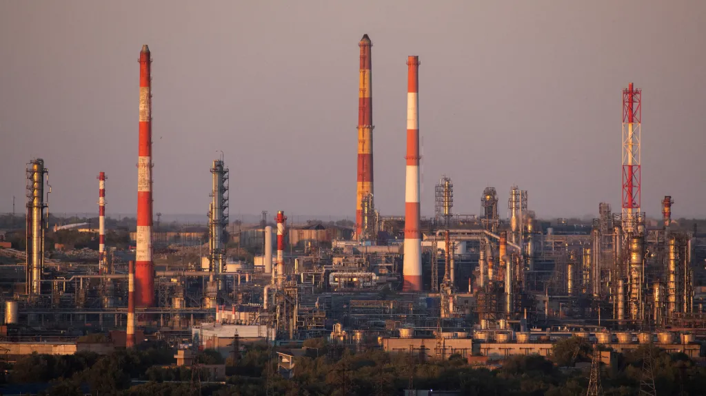 Ilustrační foto - rafinerie v Orsku v ruské Orenburské oblasti (srpen 2025)