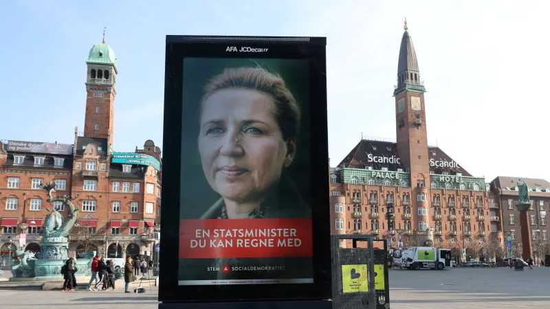 Billboard s Mette Frederiksenovou v Kodani