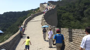 Velká čínská zeď je místy velmi strmá