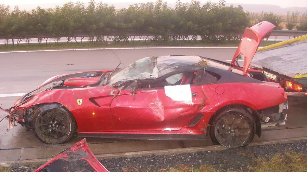 Nehoda ferrari