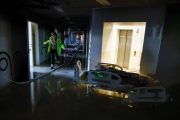 Ruský úder na kyjevskou kliniku zabil nejméně jednoho člověka