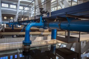 Podolská vodárna zažívá dočasný comeback. Vodu z Vltavy opět dodává do sítě