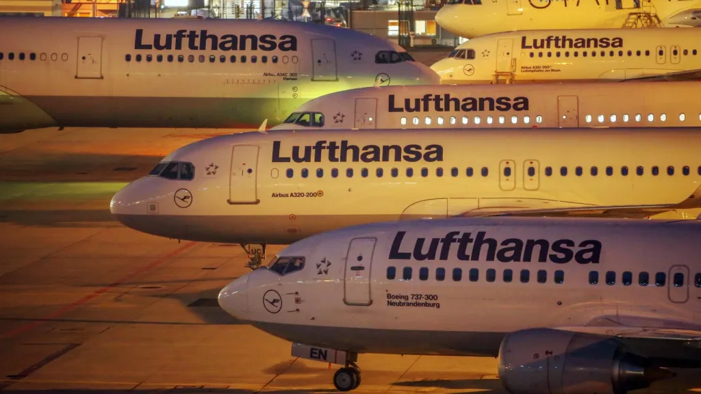 Letadla Lufthansy ve Frankfurtu nad Mohanem